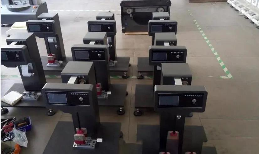 學(xué)習(xí)萬(wàn)能試驗(yàn)機(jī)在建筑行業(yè)的應(yīng)用